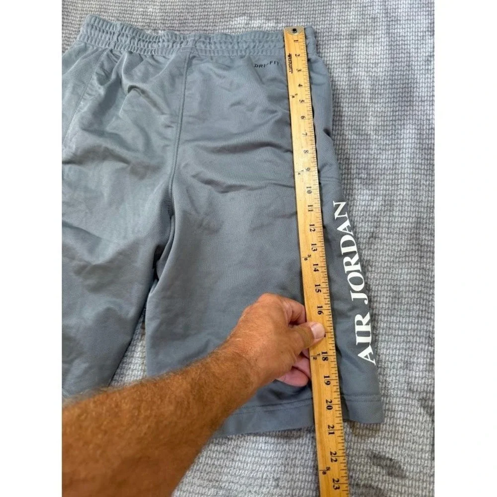 Jordan Mens Dri-FIT Athletic Basketball Shorts Gray Jumpman Size Small 28X10